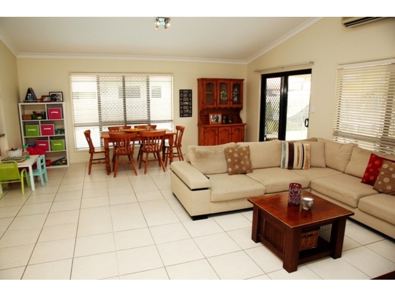 10 Constable Court, Kirwan QLD 4817