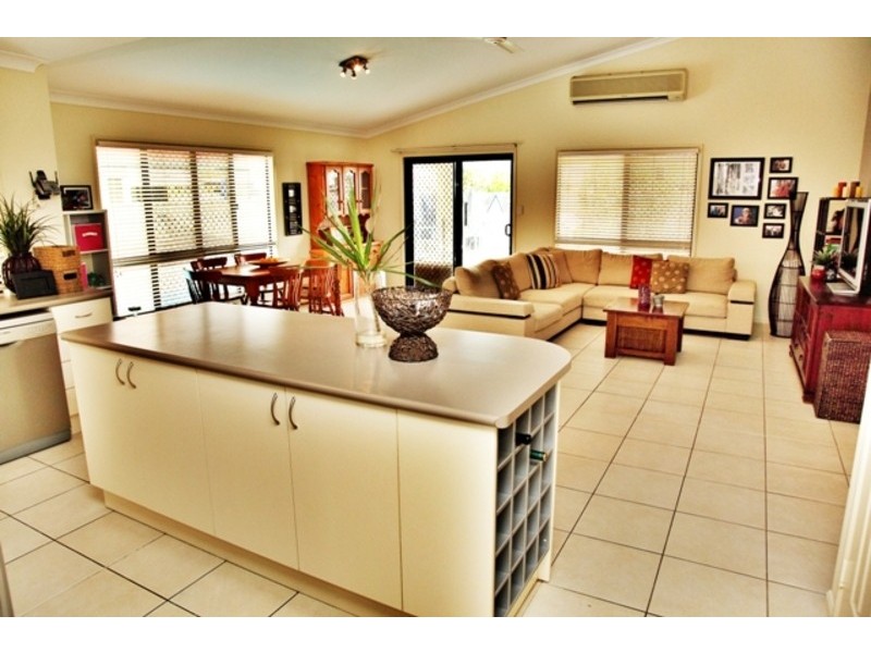 10 Constable Court, Kirwan QLD 4817