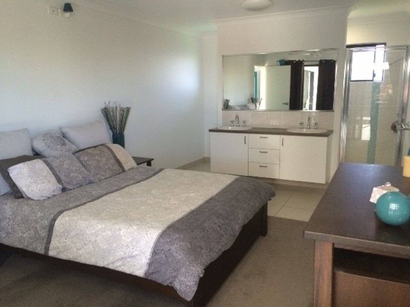 1 Masthead Avenue, Burdell QLD 4818