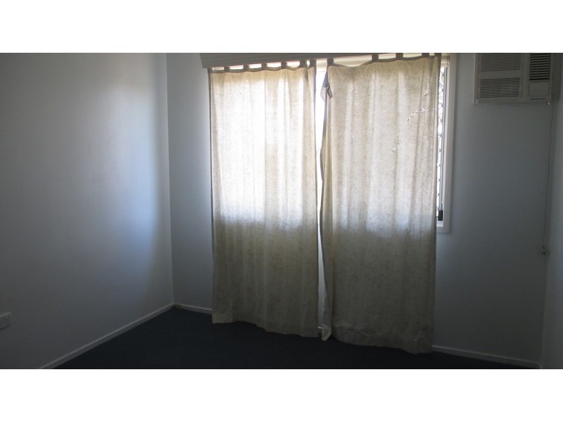 2  Hart Street, Kirwan QLD 4817