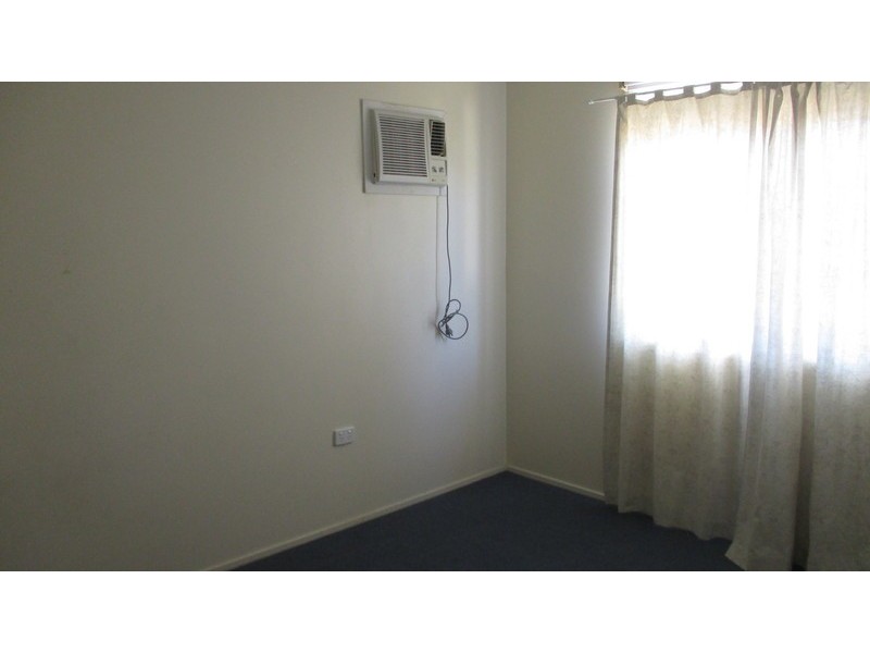 2  Hart Street, Kirwan QLD 4817