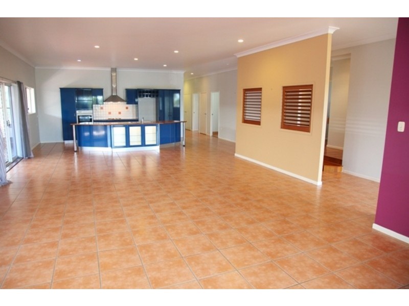 11  St Pauls Court, Mount Louisa QLD 4814