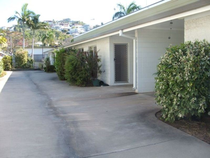 2/58 Cook Street, North Ward QLD 4810