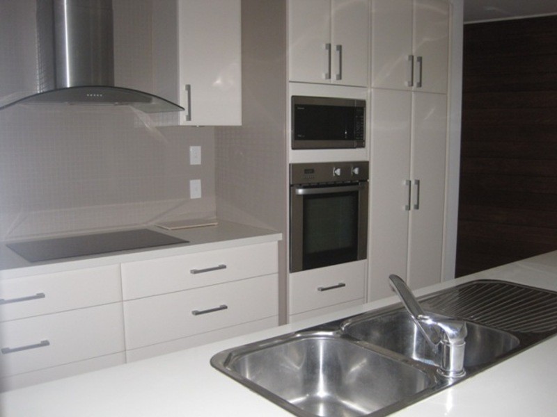 8 Sallows Street, Pallarenda QLD 4810