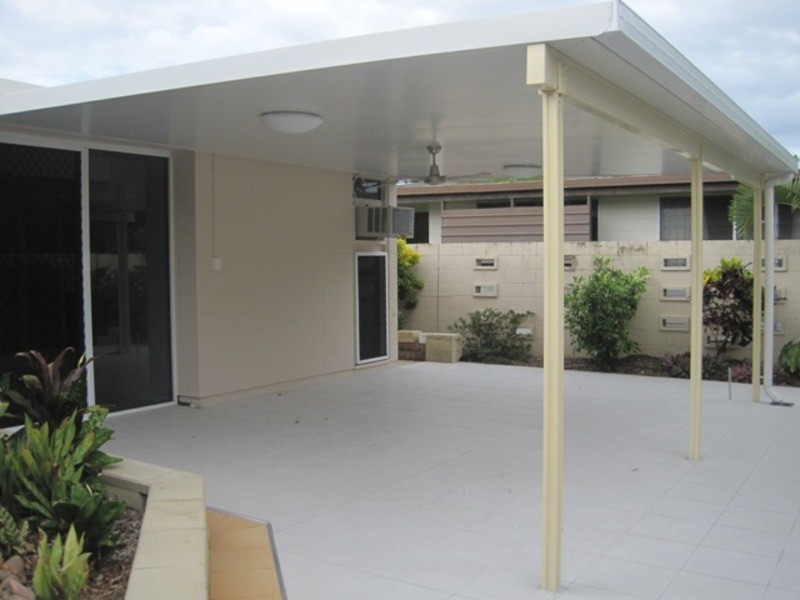 8 Sallows Street, Pallarenda QLD 4810