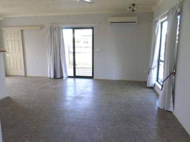 9  Raven Court, Kelso QLD 4815