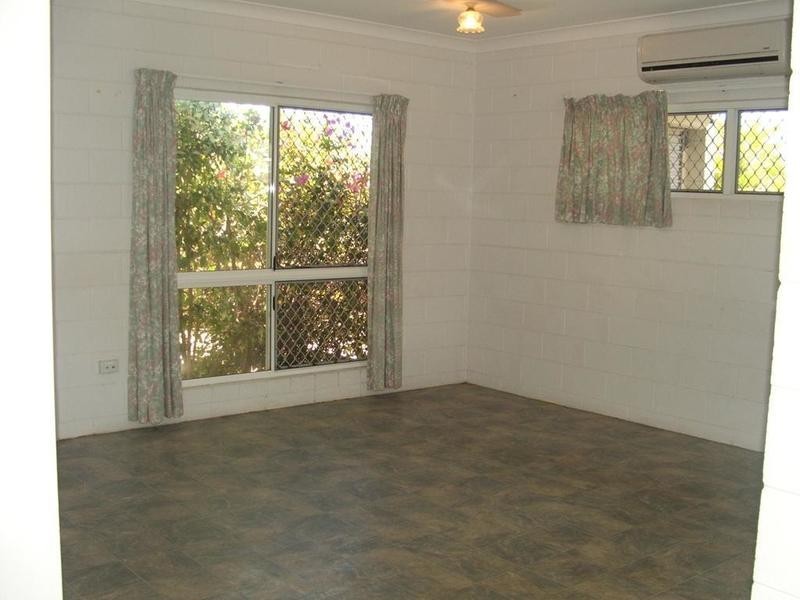 20 Lyndhurst Street, Mount Louisa QLD 4814