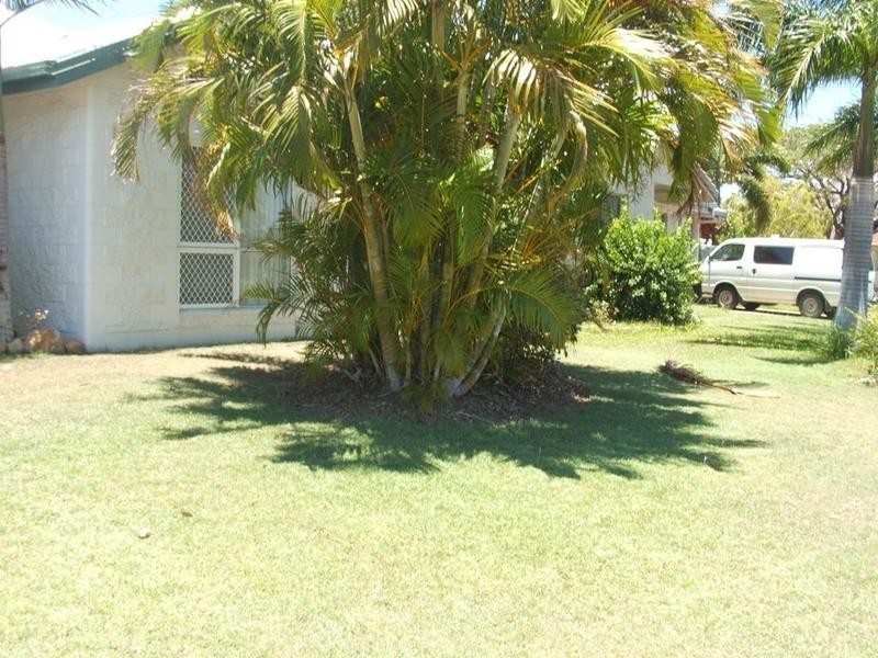 20 Lyndhurst Street, Mount Louisa QLD 4814