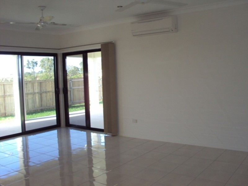 2 Sykes Close, Burdell QLD 4818