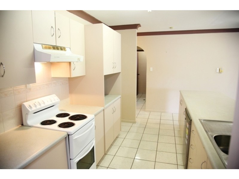 23  Amber Avenue, Rasmussen QLD 4815