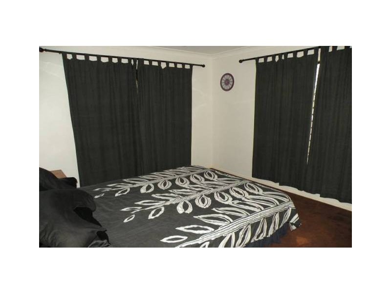 224 Valley Drive, Oak Valley QLD 4811