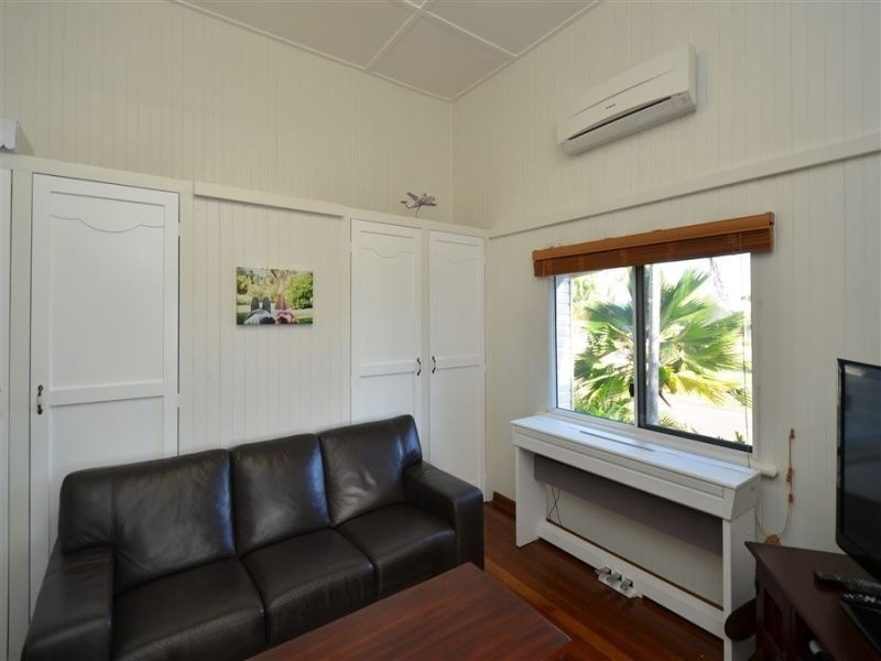 3 John Street, West End QLD 4810