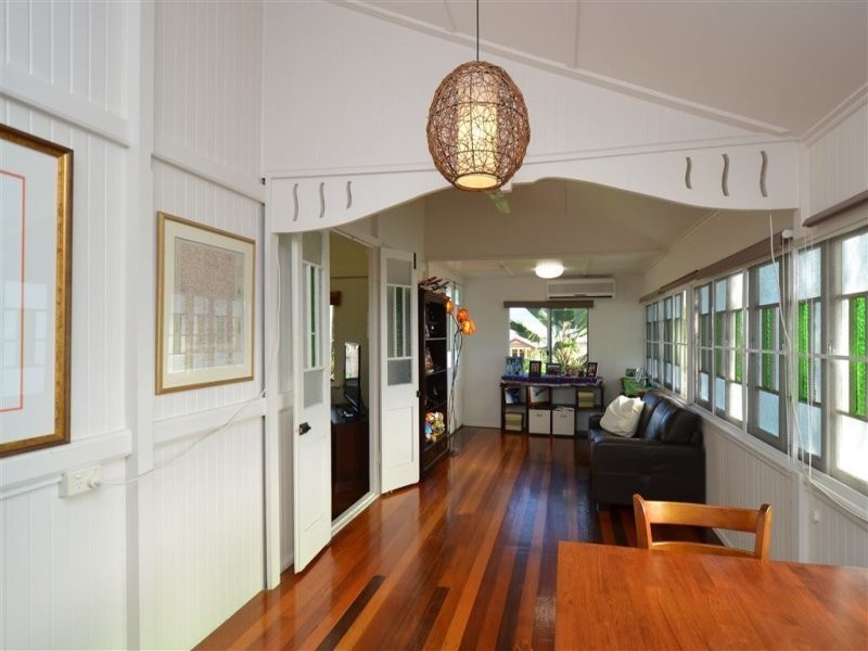 3 John Street, West End QLD 4810