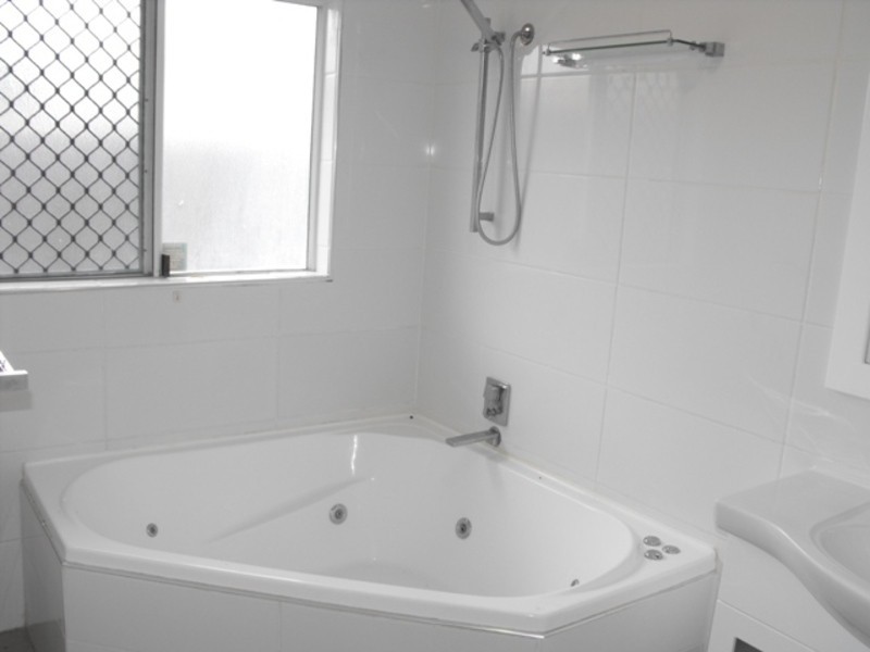 8 Gibbard Street, Condon QLD 4815