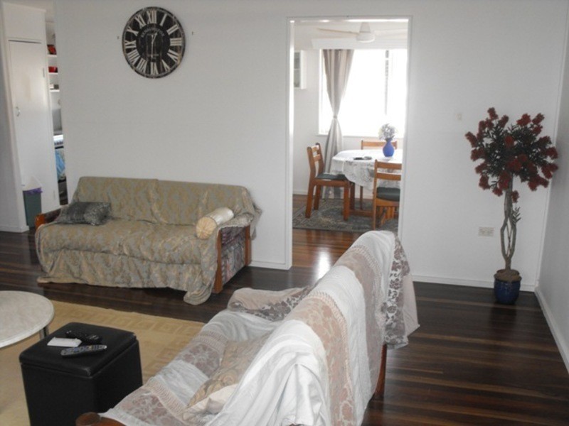 * Banksia Street, Kirwan QLD 4817