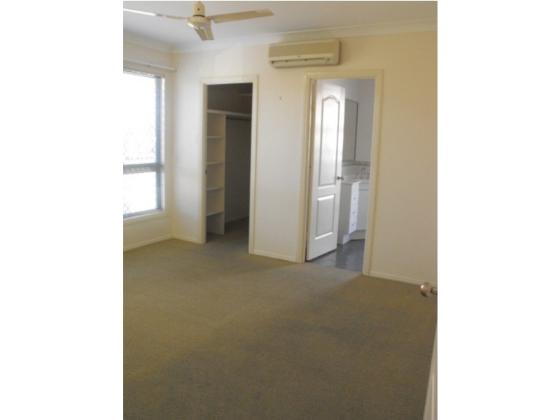 2 The Close, Idalia QLD 4811
