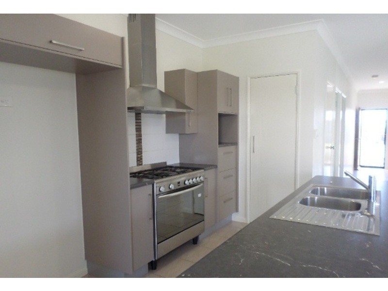 5 Nikao Street (Northshore), Burdell QLD 4818