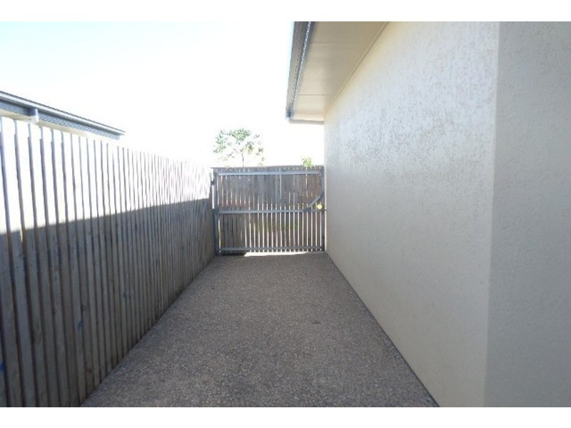 5 Nikao Street (Northshore), Burdell QLD 4818