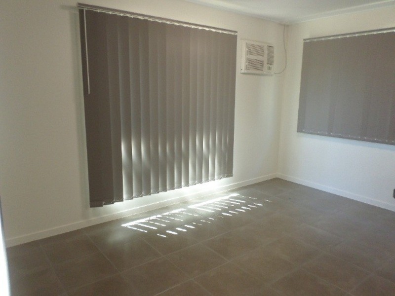 * Peel Street, Garbutt QLD 4814