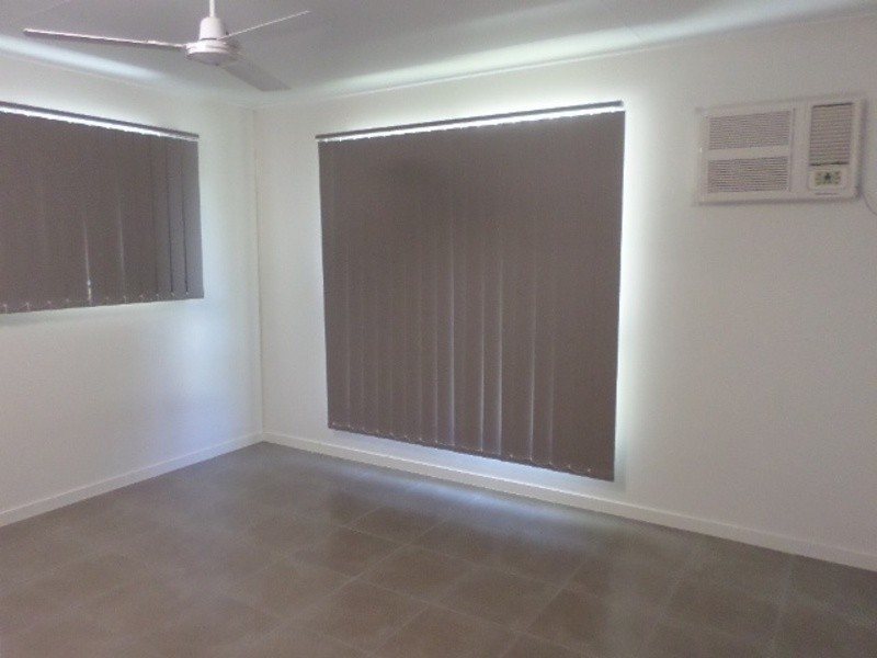 * Peel Street, Garbutt QLD 4814