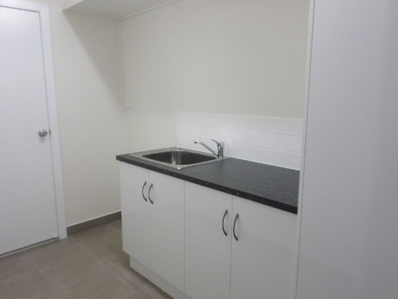 * Peel Street, Garbutt QLD 4814