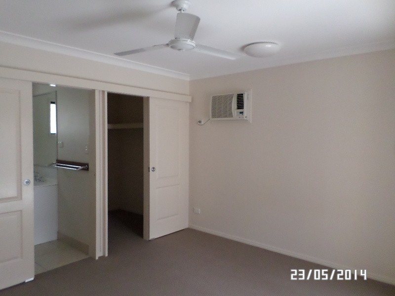 11 Parklands Drive, Mount Louisa QLD 4814