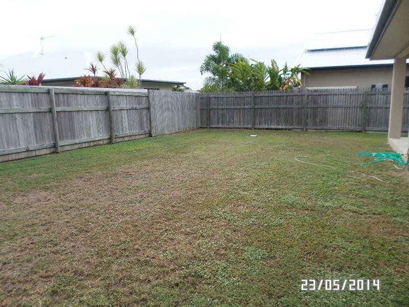 11 Parklands Drive, Mount Louisa QLD 4814