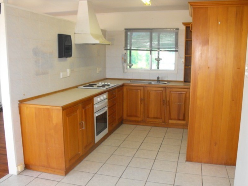 506 Bayswater Road, Mount Louisa QLD 4814