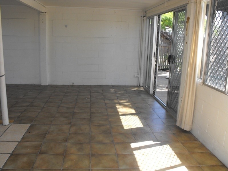 506 Bayswater Road, Mount Louisa QLD 4814