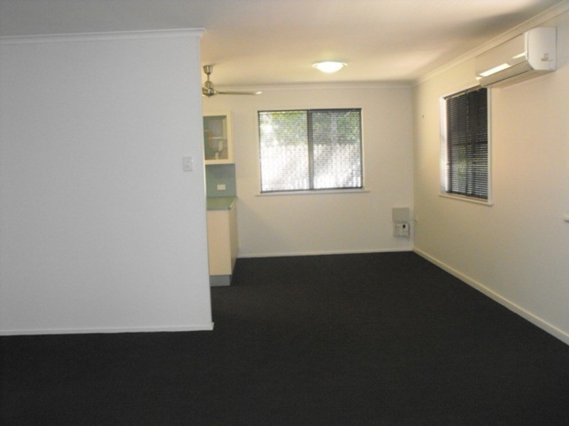 24 Berontha Street, Cranbrook QLD 4814