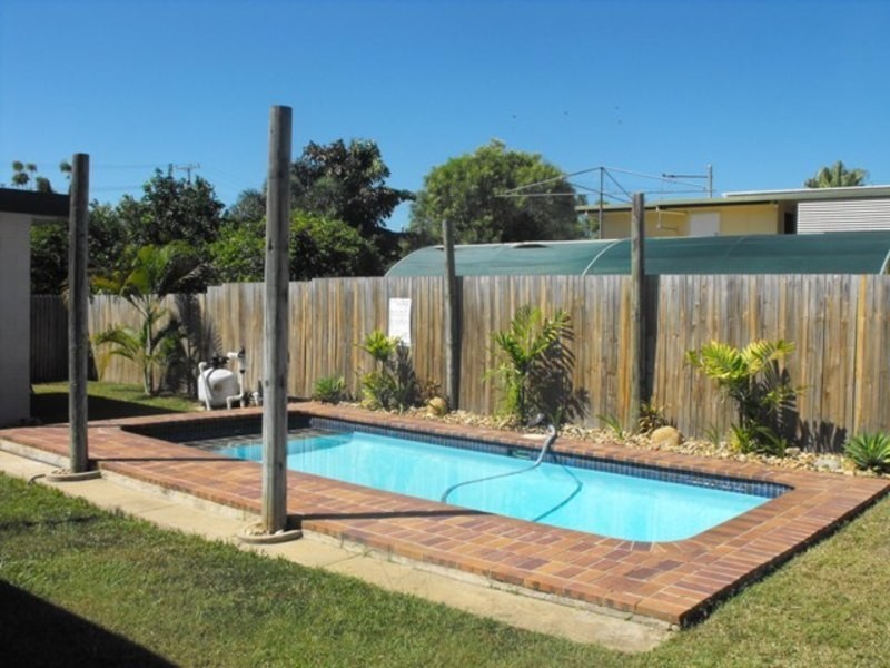 24 Berontha Street, Cranbrook QLD 4814