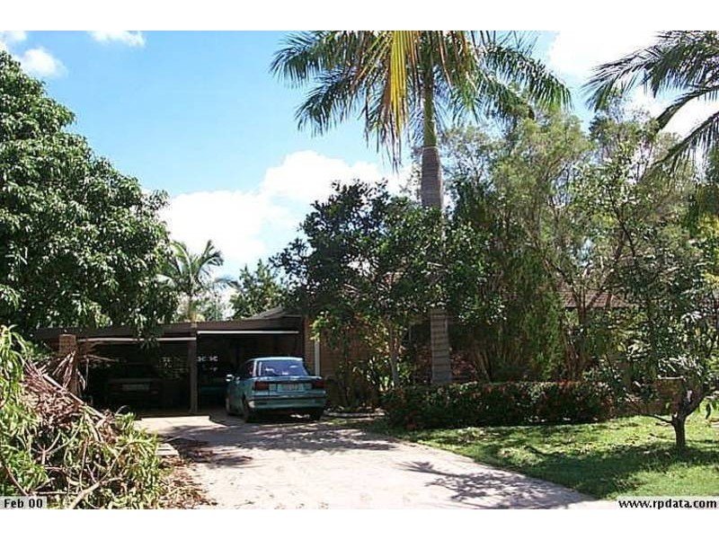 28 Rossiter Street, Cranbrook QLD 4814