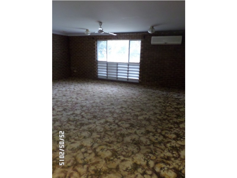 28 Rossiter Street, Cranbrook QLD 4814