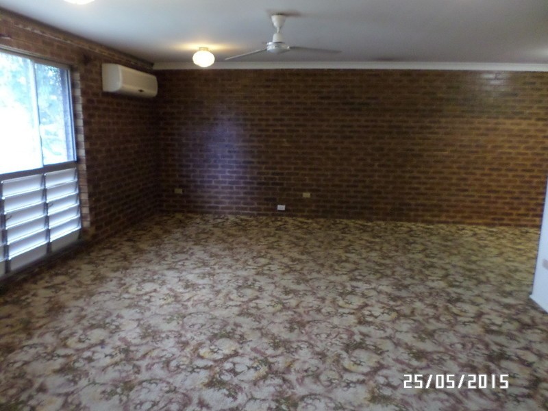 28 Rossiter Street, Cranbrook QLD 4814