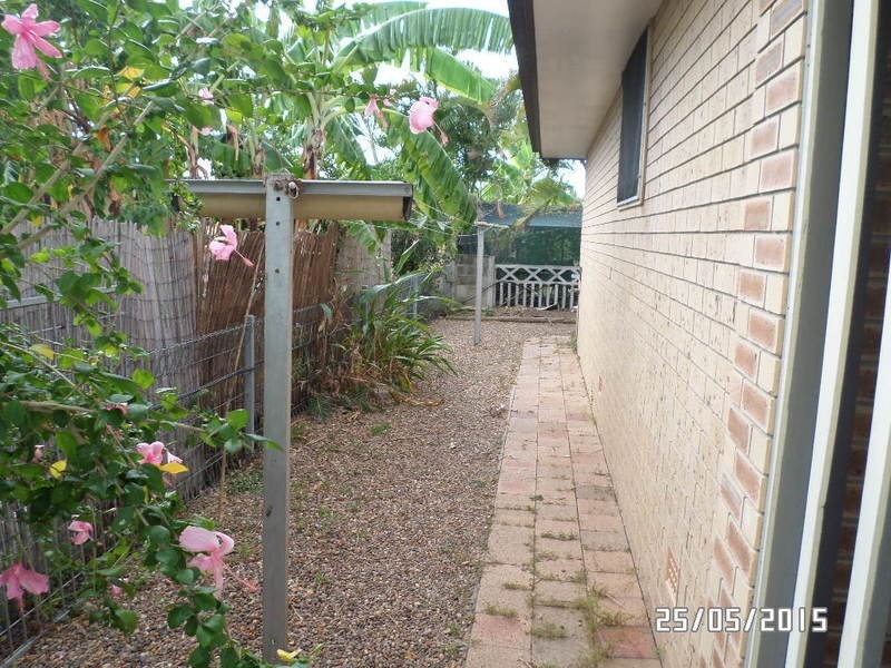 28 Rossiter Street, Cranbrook QLD 4814