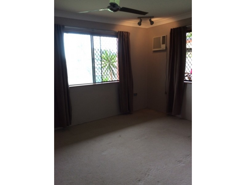 18 Emerald Street, Kirwan QLD 4817