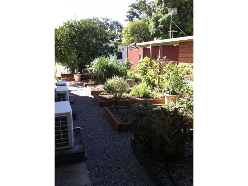 15 Canara Street, Cranbrook QLD 4814