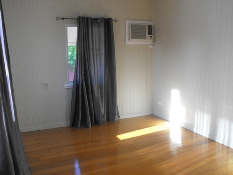 12 Parsons Street, Gulliver QLD 4812