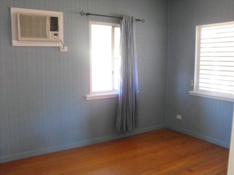 12 Parsons Street, Gulliver QLD 4812