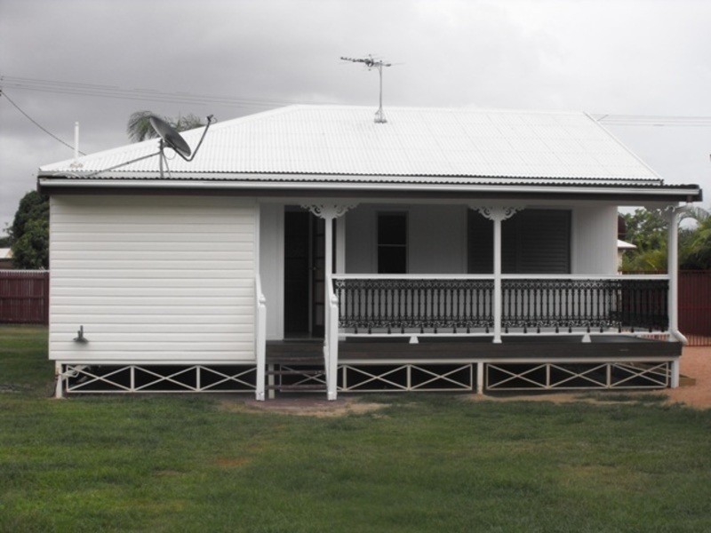 12 Parsons Street, Gulliver QLD 4812