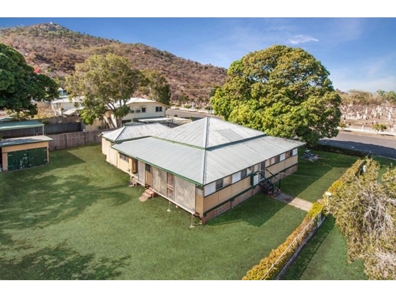1-3 Garrick Street, West End QLD 4810