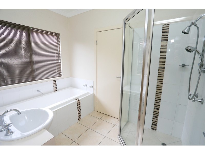 8 Derwent Circuit, Kelso QLD 4815