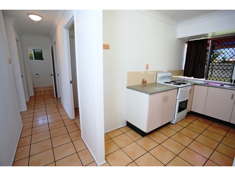 10 Amber Avenue, Rasmussen QLD 4815