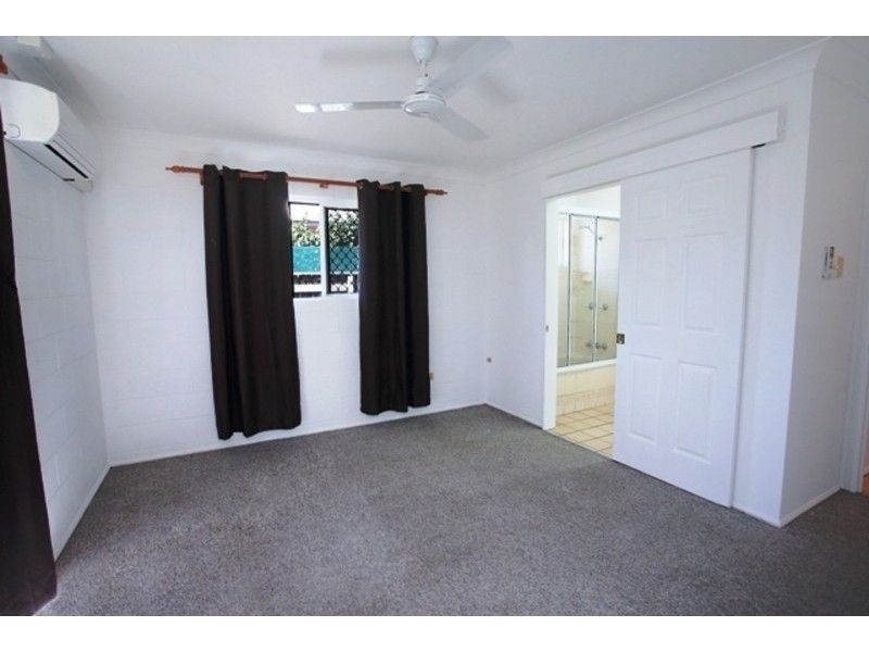 10 Amber Avenue, Rasmussen QLD 4815