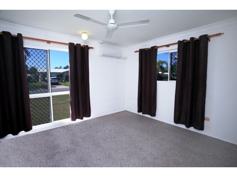 10 Amber Avenue, Rasmussen QLD 4815