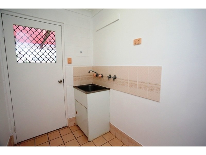 10 Amber Avenue, Rasmussen QLD 4815
