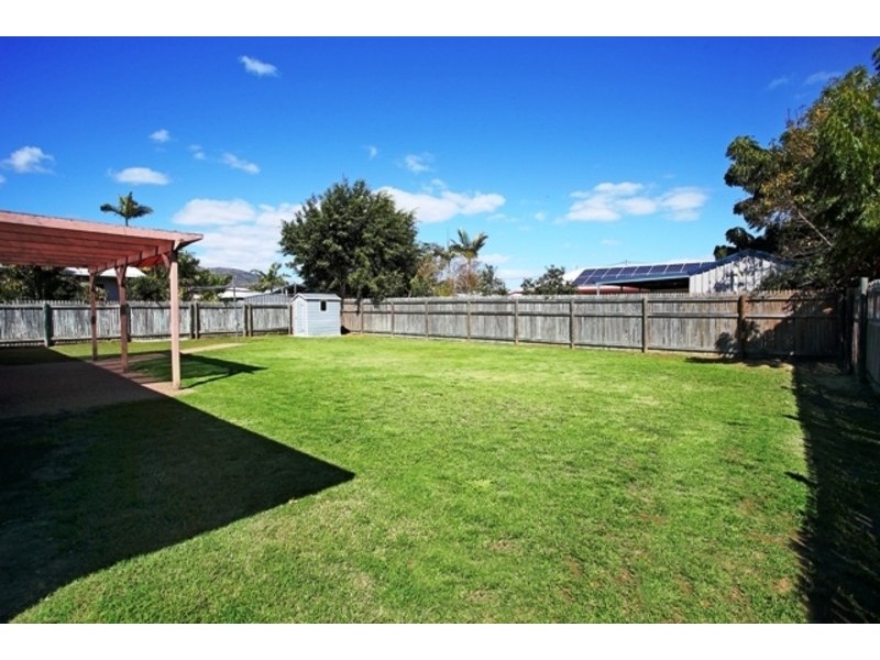 10 Amber Avenue, Rasmussen QLD 4815