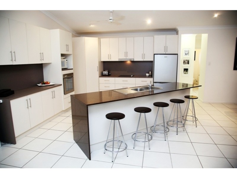 4 Canthium Court, Mount Louisa QLD 4814