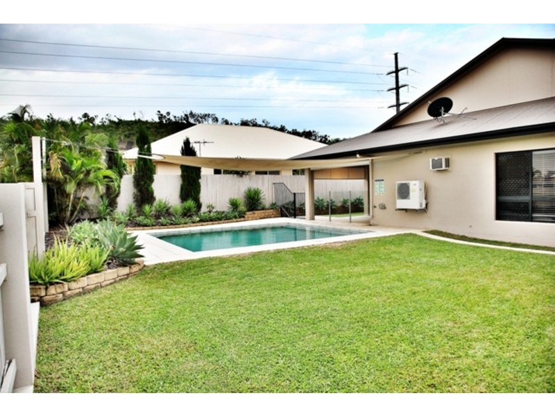 4 Canthium Court, Mount Louisa QLD 4814