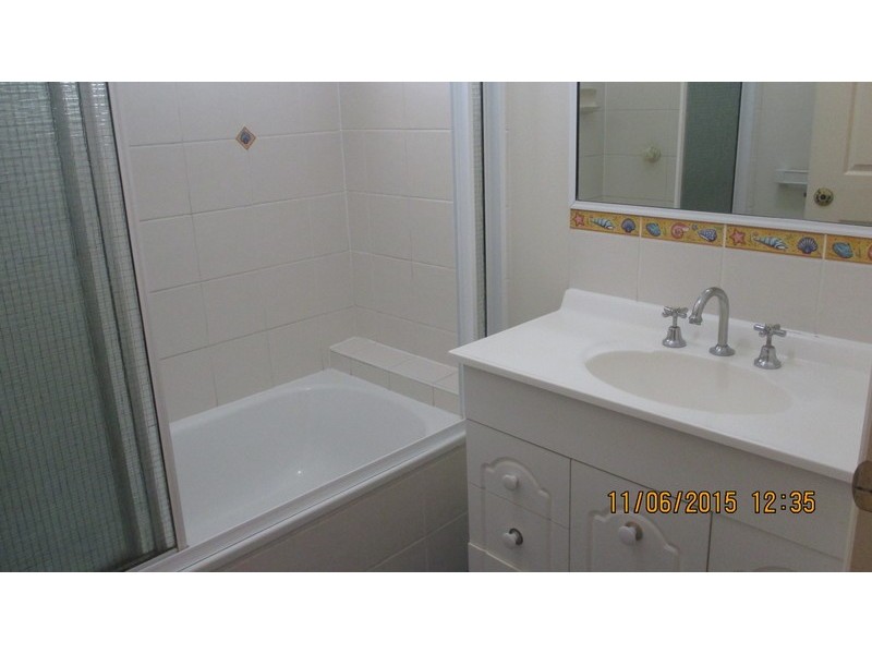 * Amber Avenue, Rasmussen QLD 4815